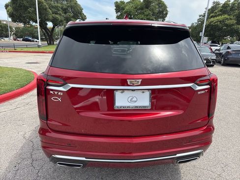 Used 2023 Cadillac XT6 Luxury FWD image 3