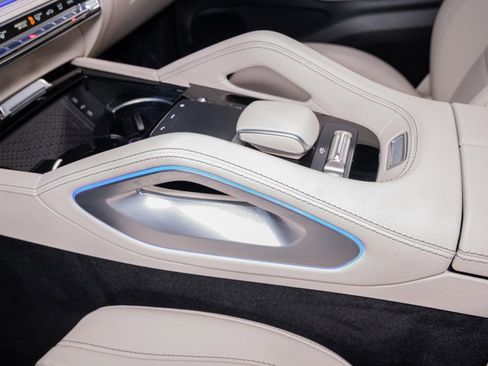 Certified 2026 Mercedes-Benz GLS 450 4MATIC image 13