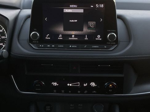 Used 2024 Nissan Rogue SV image 17