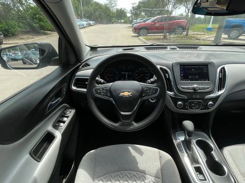 Used 2024 Chevrolet Equinox LS w/ Driver Confidence II Package FWD image 11