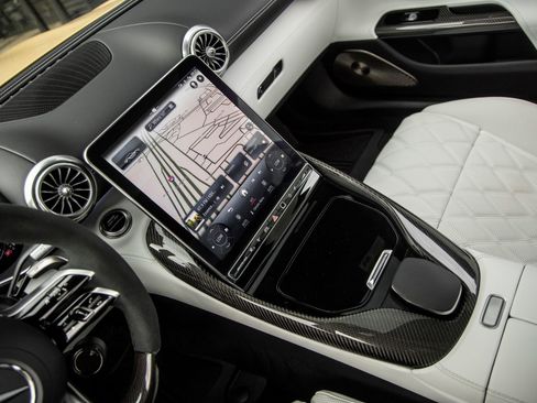 Used 2025 Mercedes-Benz AMG GT 63 S image 39