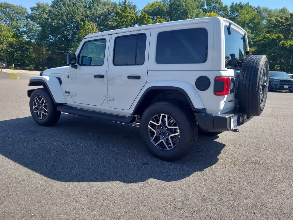 New 2026 Jeep Wrangler Unlimited Sahara AWD/4WD image 5