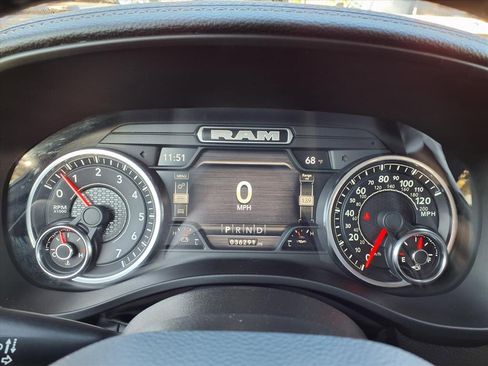 Used 2023 RAM 1500 Laramie image 36