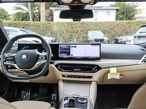 Used 2025 BMW 330i Sedan w/ Premium Package image 12