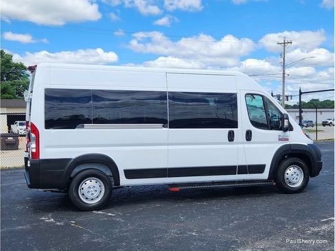 Used 2021 RAM ProMaster 2500 w/ Premium Appearance Group FWD image 11
