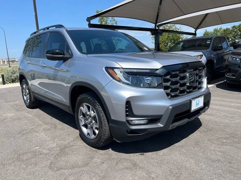 Certified 2023 Honda Passport TrailSport image 3