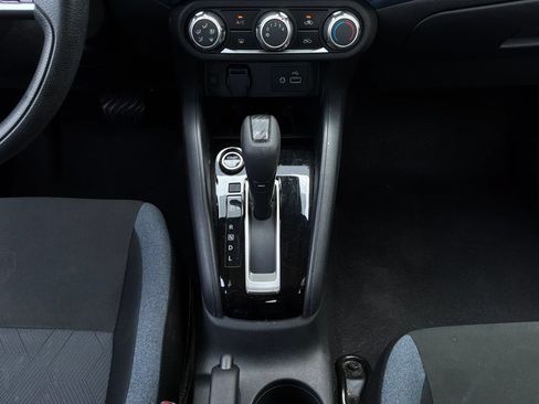 Used 2025 Nissan Versa SV FWD image 14