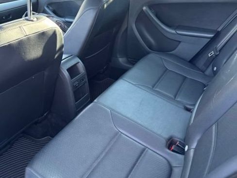 Used 2014 Volkswagen Jetta SE FWD image 10