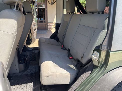 Used 2008 Jeep Wrangler Unlimited Sahara AWD/4WD image 11