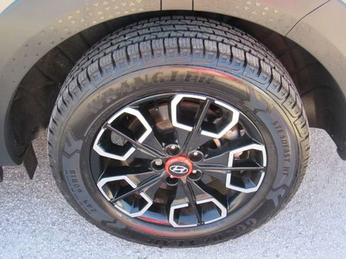 Used 2024 Hyundai Santa Cruz XRT AWD/4WD image 10