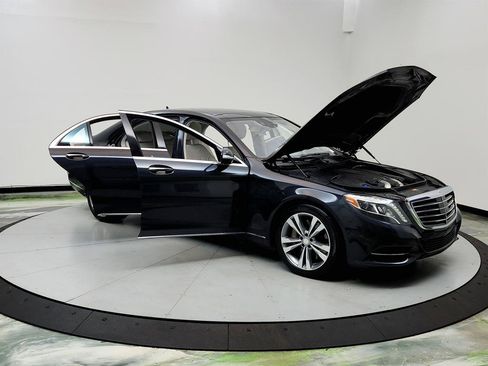 Used 2016 Mercedes-Benz S 550 Sedan image 10