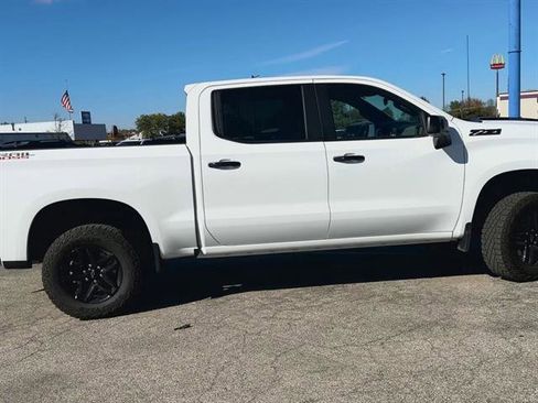 Certified 2025 Chevrolet Silverado 1500 LT Trail Boss w/ Convenience Package II image 32