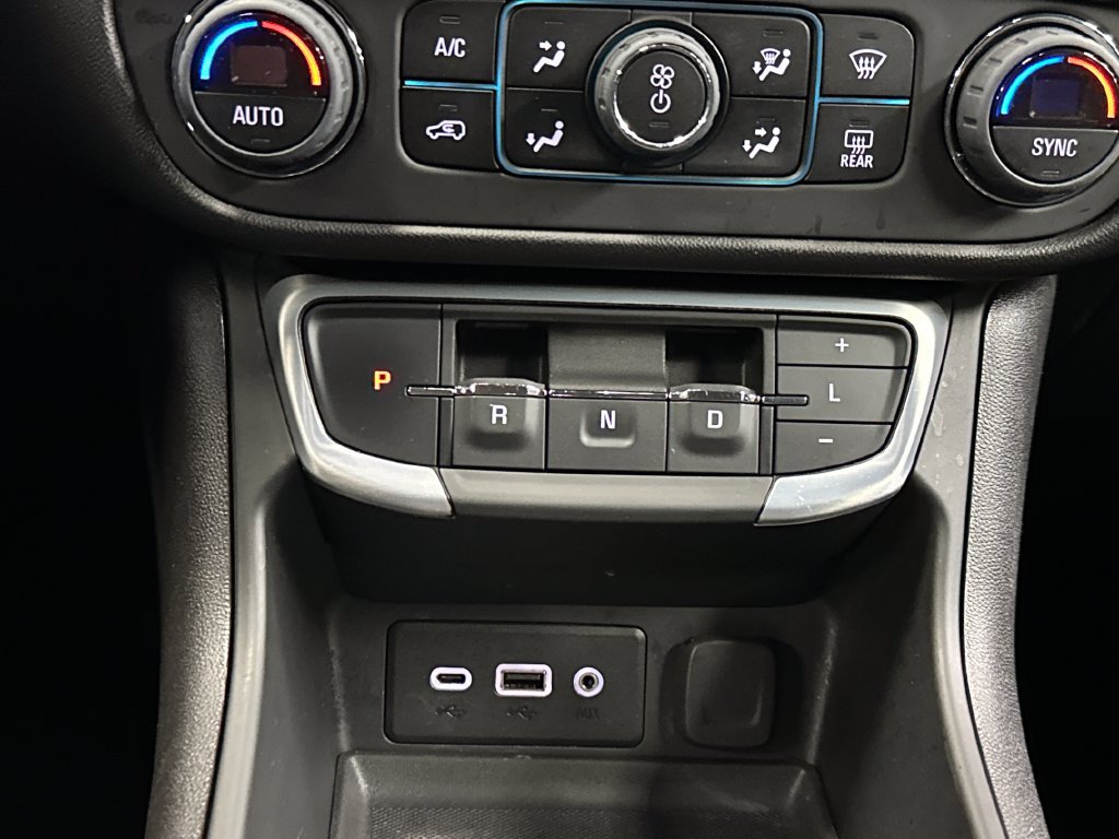 Used 2024 GMC Terrain SLE w/ Driver Convenience Package AWD/4WD image 23