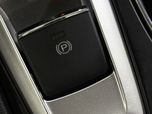 Certified 2025 Subaru Ascent Premium AWD/4WD image 29