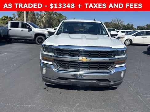 Used 2018 Chevrolet Silverado 1500 LT w/ LT Fleet Convenience Package image 2
