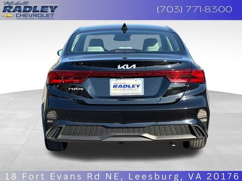 Used 2023 Kia Forte LXS FWD image 4
