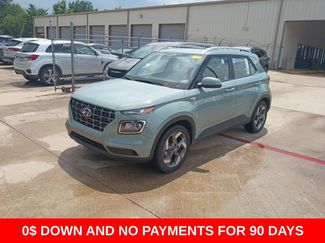 Used 2025 Hyundai Venue SEL FWD video 1