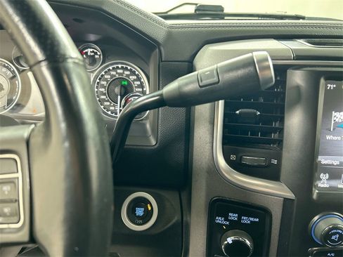 Used 2017 RAM 2500 Power Wagon w/ Leather & Luxury Group image 18