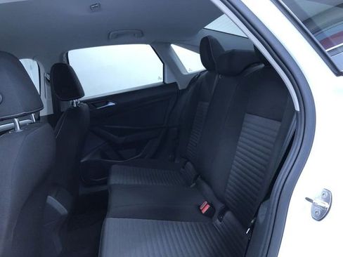 Used 2022 Volkswagen Jetta S image 19