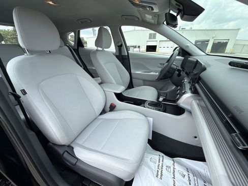 Used 2026 Hyundai Kona SE FWD image 25