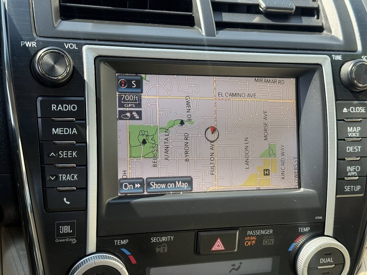 Used 2012 Toyota Camry XLE FWD image 13