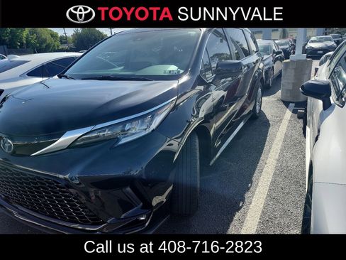 Used 2021 Toyota Sienna XSE AWD/4WD image 1