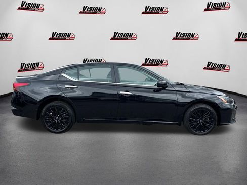 Used 2025 Nissan Altima 2.5 SV w/ SV Special Edition Package image 4