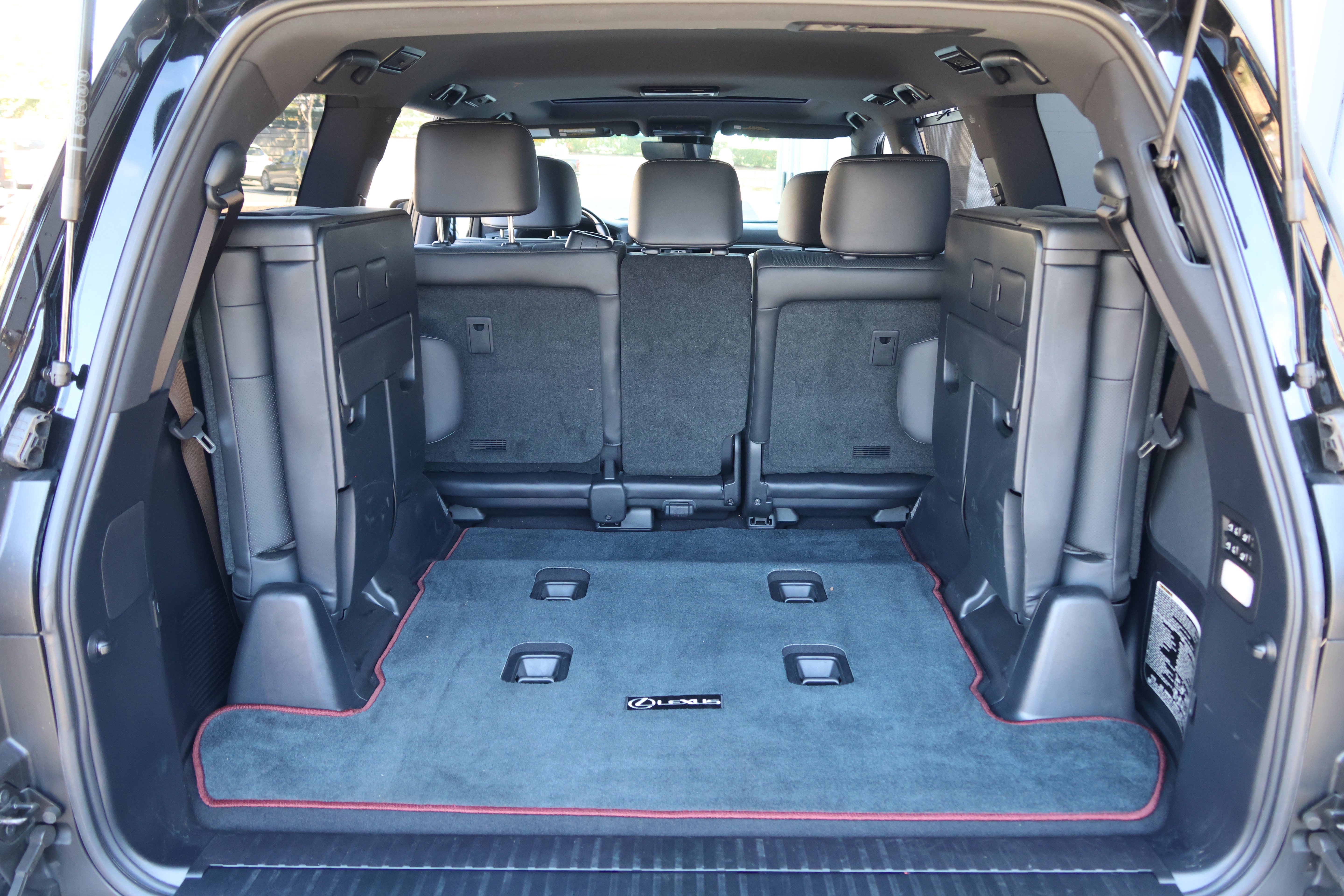 Used 2021 Lexus LX 570 4WD w/ Inspiration Series #2 image 40