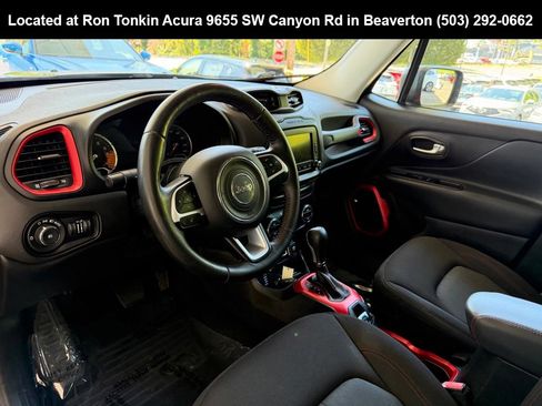 Used 2016 Jeep Renegade Trailhawk AWD/4WD image 16