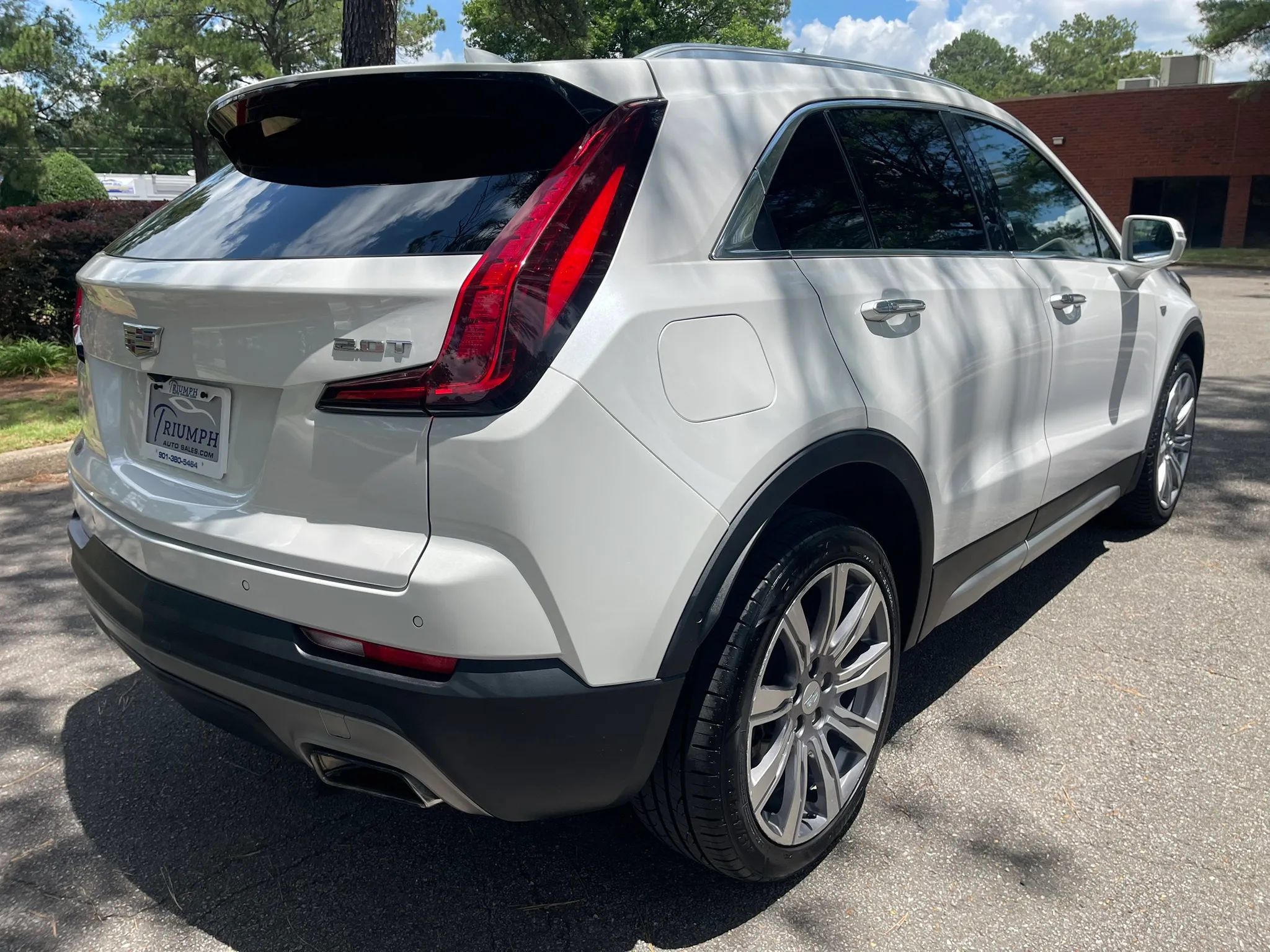Used 2019 Cadillac XT4 Premium Luxury FWD image 5