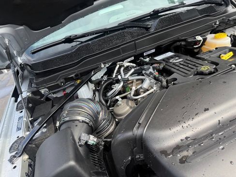 New 2026 RAM 2500 Laramie AWD/4WD image 70