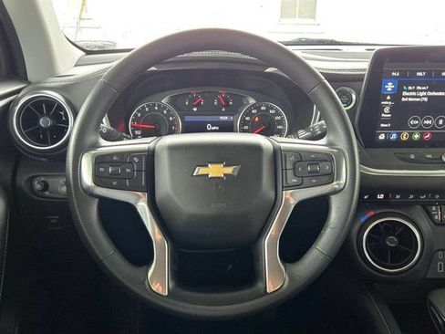 Used 2025 Chevrolet Blazer LT FWD image 22