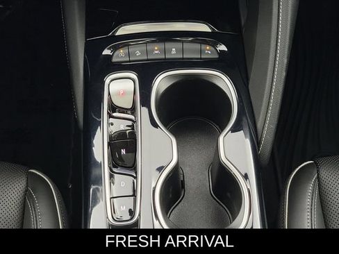 Used 2021 Buick Envision Essence w/ Technology Package I AWD/4WD image 23