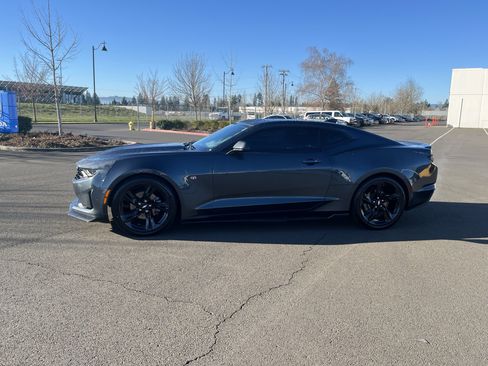 Used 2019 Chevrolet Camaro LT w/ RS Package image 2
