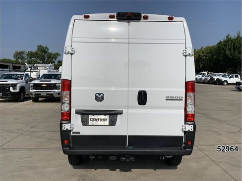 Used 2025 RAM ProMaster 2500 w/ Safety Group FWD image 7