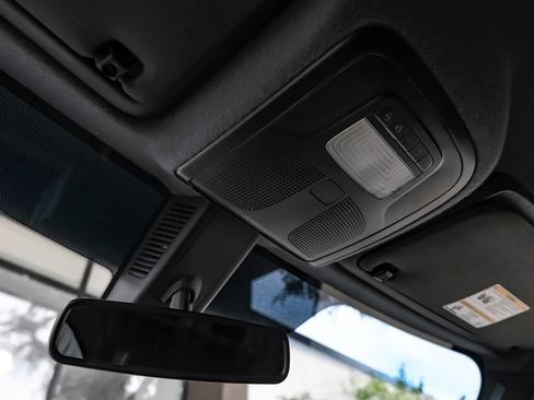 Used 2025 Mercedes-Benz Sprinter 2500 image 21