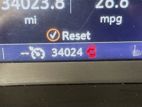 Used 2020 Buick Encore GX Essence image 13