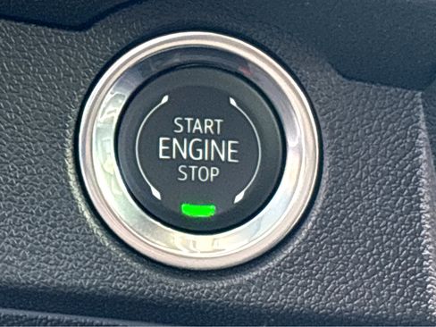 New 2026 Chevrolet Traverse RS image 5