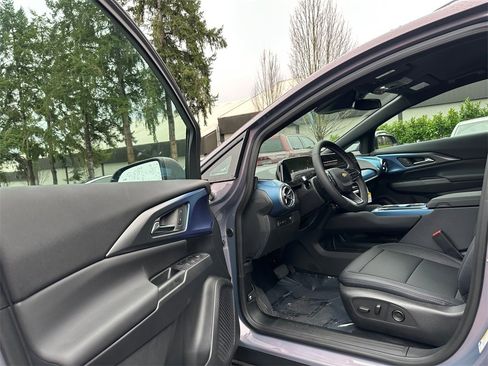 New 2026 Chevrolet Equinox EV LT image 20