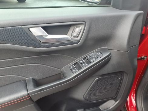 Used 2024 Ford Escape ST-Line w/ Tech Pack #1 FWD image 13