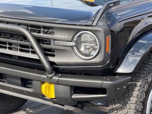 Used 2023 Ford Bronco 2-Door w/ Sasquatch Package AWD/4WD image 12