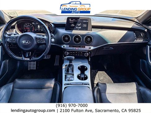 Used 2020 Kia Stinger GT1 RWD image 11