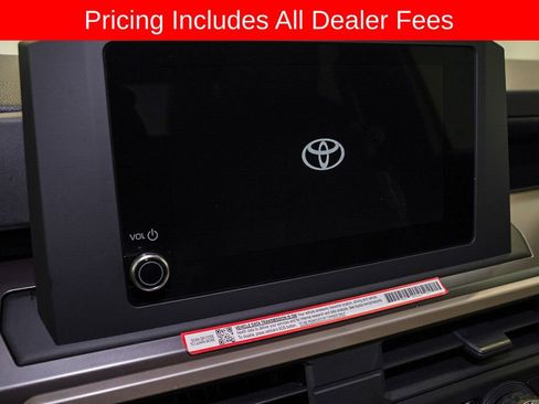 Certified 2025 Toyota Tacoma SR5 AWD/4WD image 11