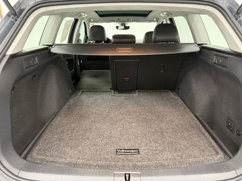 Used 2019 Volkswagen Golf Alltrack SE image 25