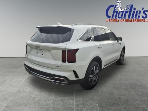 Used 2023 Kia Sorento SX Prestige w/ Panoramic Sunroof Package AWD/4WD image 4