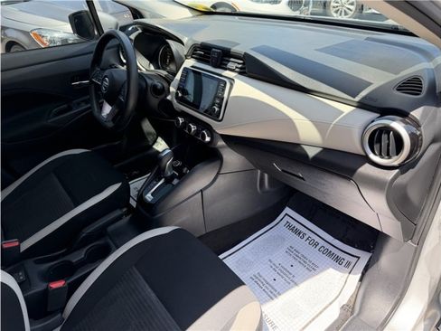 Used 2021 Nissan Versa SV FWD image 31