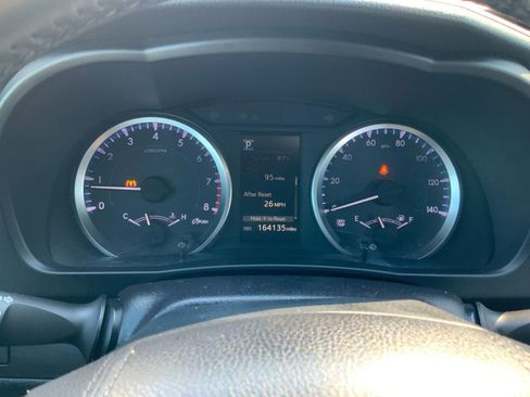 Used 2017 Toyota Highlander Plus FWD image 20