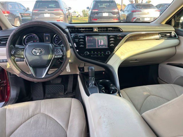 Used 2019 Toyota Camry LE FWD image 15