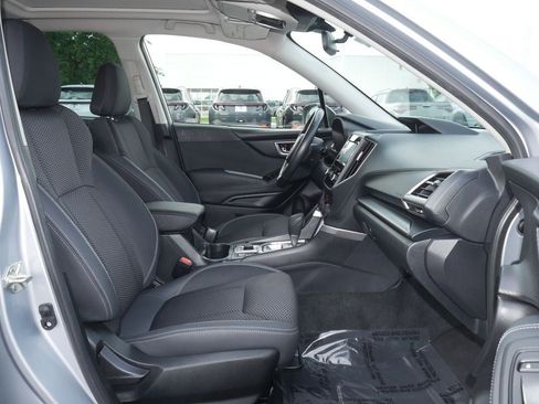 Used 2022 Subaru Forester Premium AWD/4WD image 24
