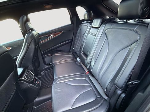 Used 2019 Lincoln Nautilus Reserve w/ Cargo Utility Package image 17